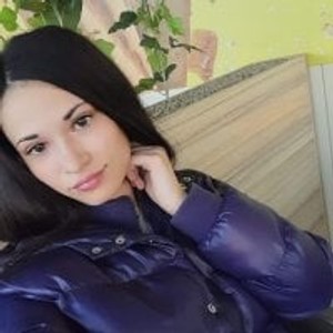 PinkLips27 webcam profile - Romanian