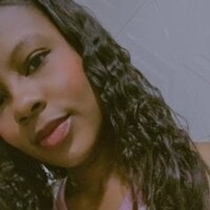 PaulaVeega's profile picture