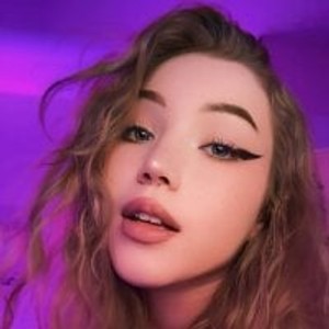 Camgirl is actually offline