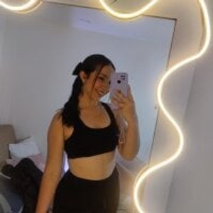 girlsupnorth.com Scarlett_ws livesex profile in bigclit cams