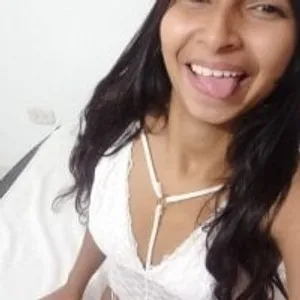 Latina_girl_cute from stripchat