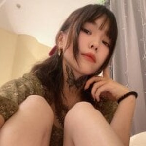 girlsupnorth.com Dark_Ester livesex profile in shy cams