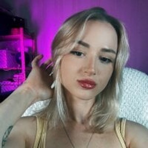 livesexr.com lovely_ki livesex profile in college cams