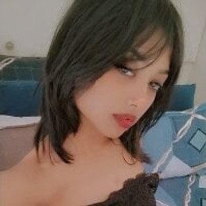 onaircams.com IndianSnowFlake livesex profile in public cams