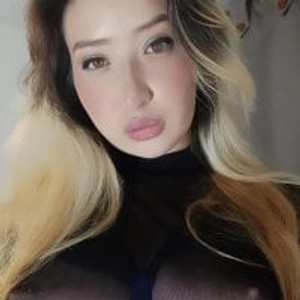 stripchat Vivigomez999 Live Webcam Featured On sexcityguide.com