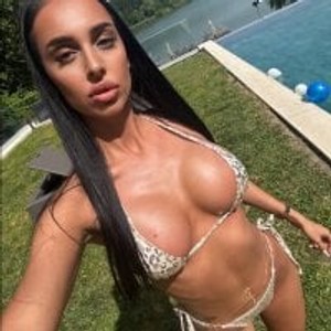 girlsupnorth.com KairaAndrews livesex profile in pov cams