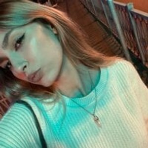 livesex.fan LornaFinch livesex profile in private cams