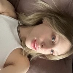 livesexr.com lilyvibe livesex profile in bigass cams