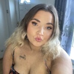 show2cam.com Bellaboo21x livesex profile in sexy cams