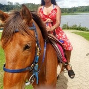 Queen_ashawary webcam profile - Sri Lankan