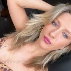 lilpuddingbaby webcam profile - British