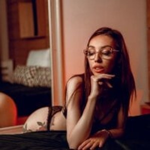 show2cam.com LaraMasonn livesex profile in goth cams