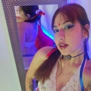 livesex.fan Elaine_3 livesex profile in teen cams