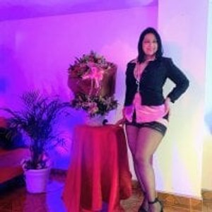 stripchat Venus_R0se webcam profile pic via livesex.fan