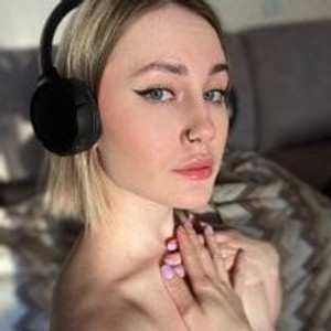 Cam girl baby_brownie