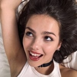 Camgirl is actually offline