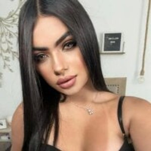 KimRoussee webcam profile - Colombian