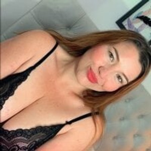 elivecams.com sara_milf1 livesex profile in bignipples cams