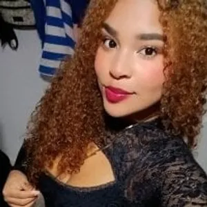 naomi_simmons from stripchat