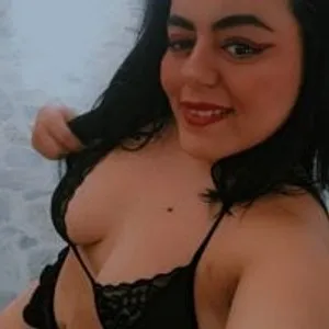 SelmaAlabi from stripchat