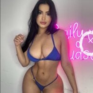 girlsupnorth.com emily_huddson_ livesex profile in bigclit cams