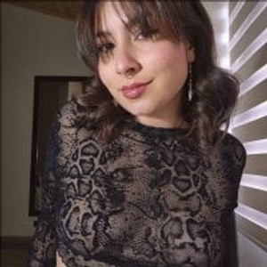 livesex.fan VictoriaBlows livesex profile in flirt cams