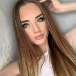 livesex.fan petitegonwiild livesex profile in nylon cams