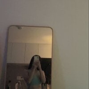 sexcityguide.com linnana137 livesex profile in milf cams