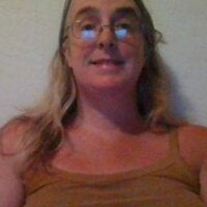 maturelivesexcams.com Emilylyn2501 livesex profile in mature cams