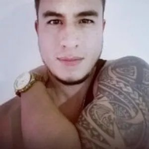 Tom_Hard__ from stripchat