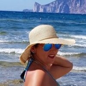 maturelivesexcams.com Genoveva73sexy livesex profile in mature cams