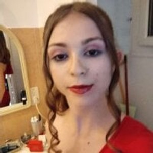 LylouLambert18 webcam profile - French