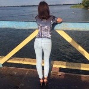 livesex.fan cooLLLemonade livesex profile in girls cams