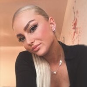 blonde_ellie webcam profile - German