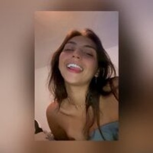 free6cams.com eskyy000 livesex profile in young cams