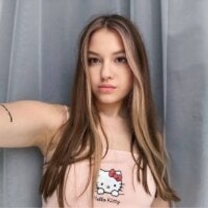 Camgirl is actually offline