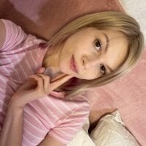 stripchat mila_meowy Live Webcam Featured On iluvcams.com