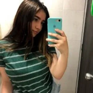 mariapaula15 from stripchat