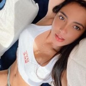 gonewildcams.com luna__bella12 livesex profile in glamour cams