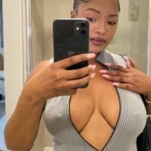 watchgirlcam.com Seductive_Onicah livesex profile in mistress cams