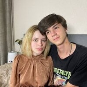 coupleslivesex.com LukeandWendy livesex profile in anime cams