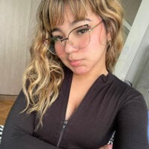 girlsupnorth.com Hannaa_Sr livesex profile in lovense cams