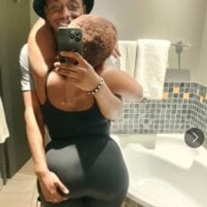 livesexr.com DrippingHotCouple livesex profile in lesbian cams