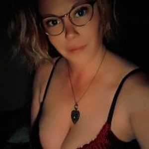 MissyLovexxx webcam profile - Canadian