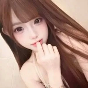 qiuqiu-3321 from stripchat