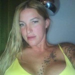 free6cams.com SexyAnina livesex profile in public cams