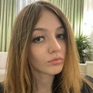 livesex.fan MavisArcher livesex profile in student cams