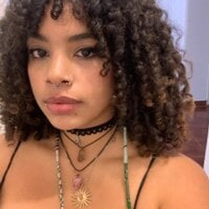 girlsupnorth.com RavenLee_ livesex profile in lovense cams