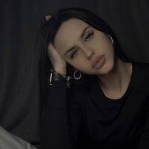 sleekcams.com Mizifox livesex profile in piercing cams