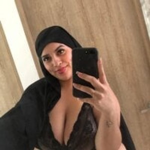 livesexr.com Fatimaa__Amira livesex profile in bigclit cams